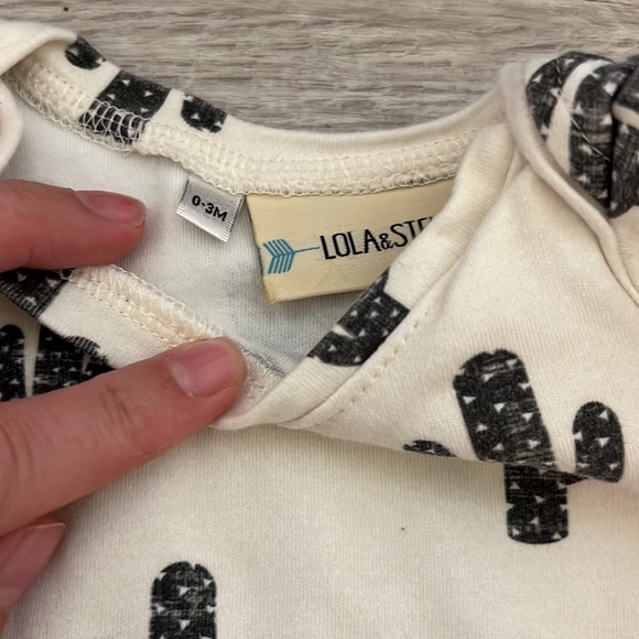 Onesie - Picture 2 of 3